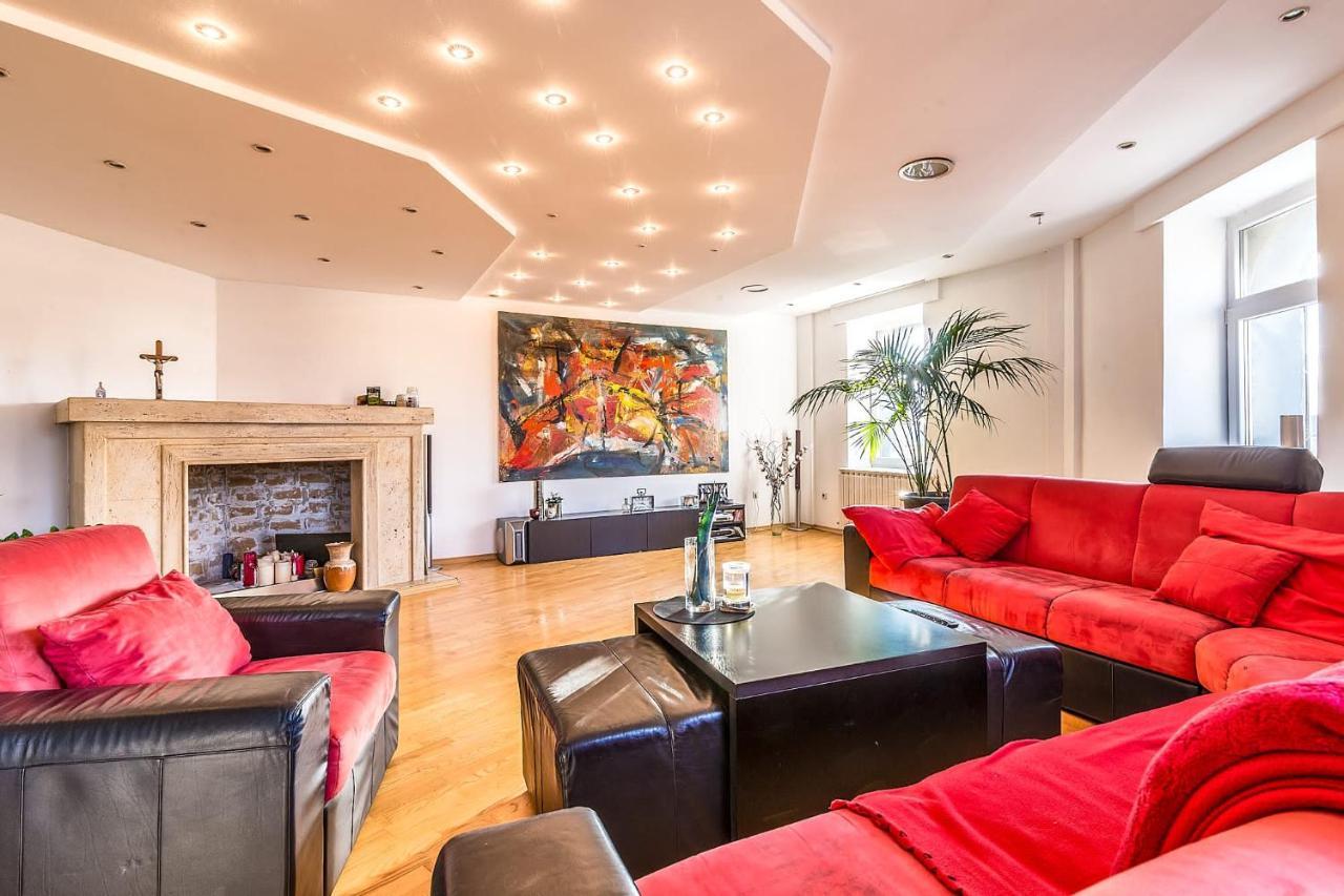 Modern City-Centre Penthouse With Spectacular Views / 135Sqm Zágráb Kültér fotó